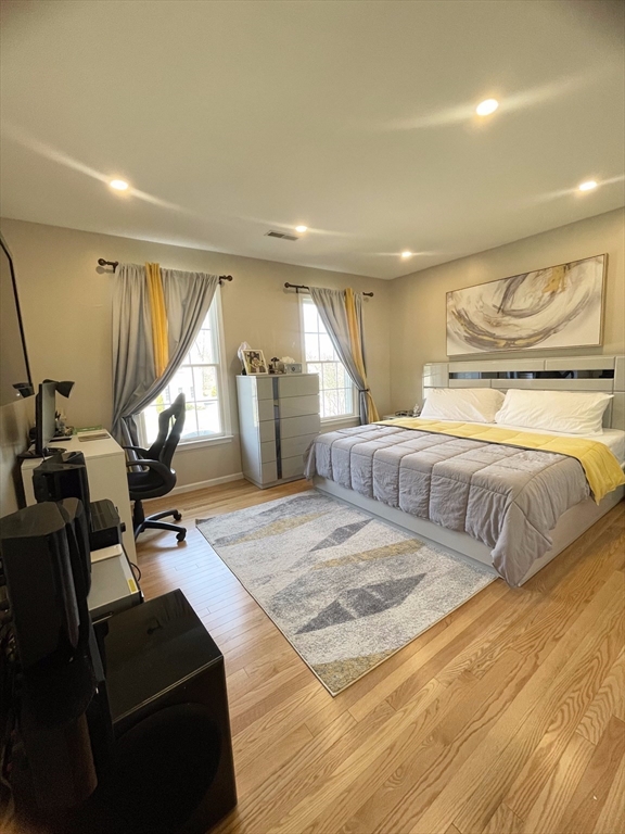 4 bed, 4+ bath apartment for rent at 10 Sheryl Dr Unit 10, Shrewsbury — photo 18 of 25