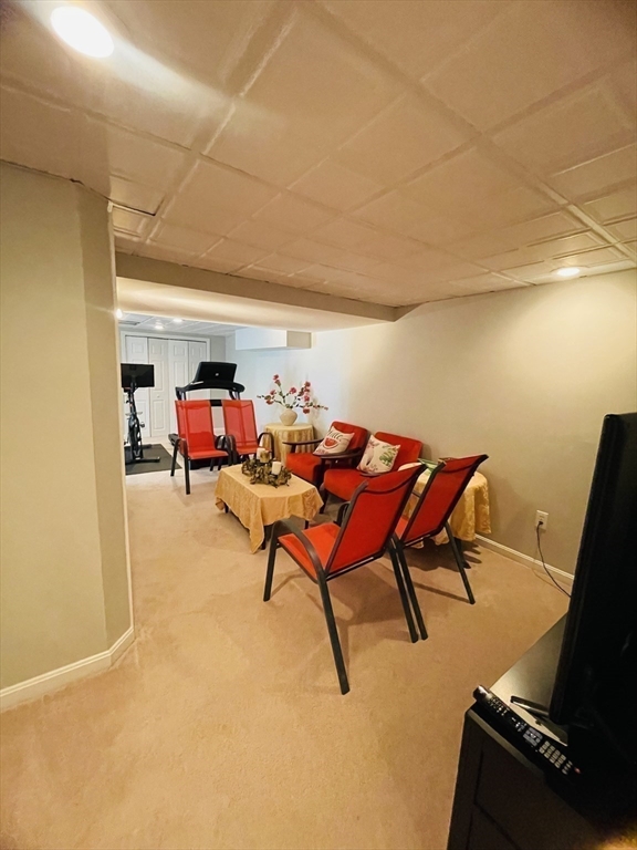 4 bed, 4+ bath apartment for rent at 10 Sheryl Dr Unit 10, Shrewsbury — photo 20 of 25
