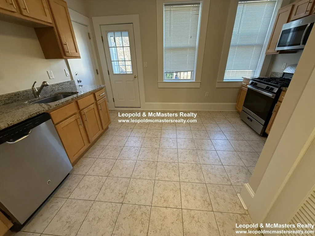 2 bed, 1 bath apartment for rent at 10 Short St Unit 4, Corey Hill — photo 3 of 14