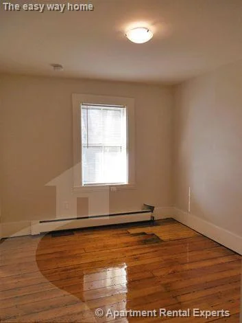 2 bed, 2 bath apartment for rent at 10 Smith Ave Unit 2R, Ward Two — photo 4 of 7