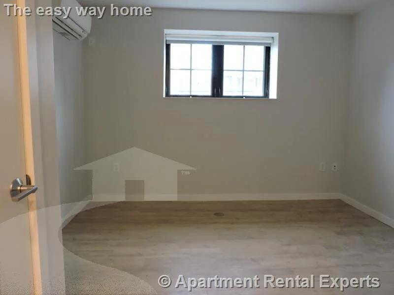 Studio bed, 1 bath apartment for rent at 10 Soden St Unit 004, Central Square — photo 5 of 7