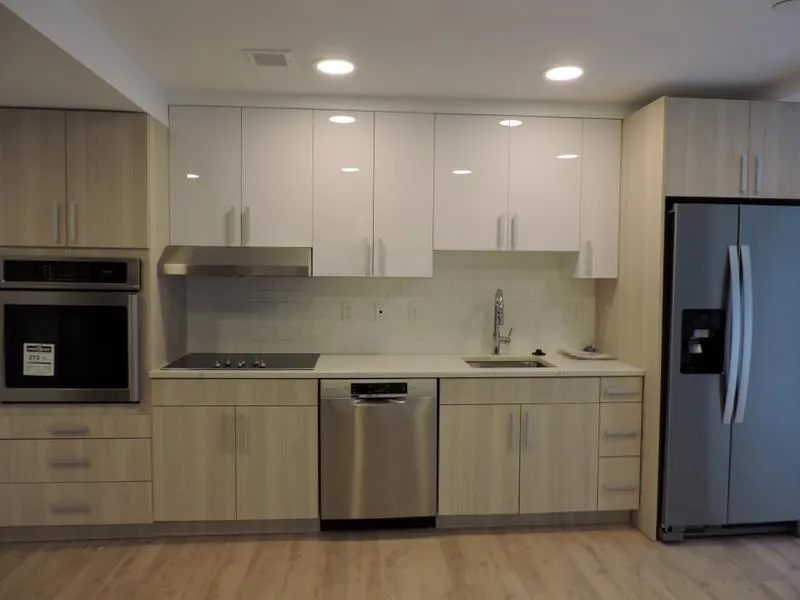 1 bed, 1 bath apartment for rent at 10 Soden St Unit 203, Riverside — photo 2 of 10