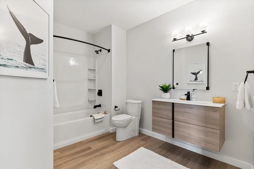 2 bed, 2 bath apartment for rent at 10 Somerset Ave Unit 402, Winthrop — photo 9 of 9