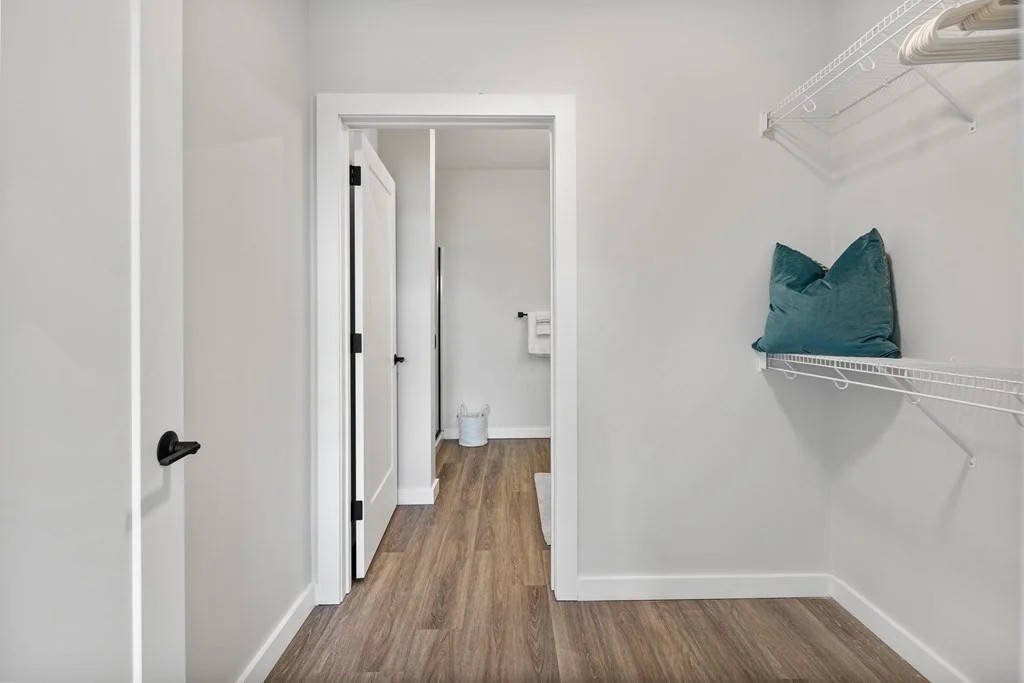 2 bed, 2 bath apartment for rent at 10 Somerset Ave Unit 402, Winthrop — photo 5 of 9