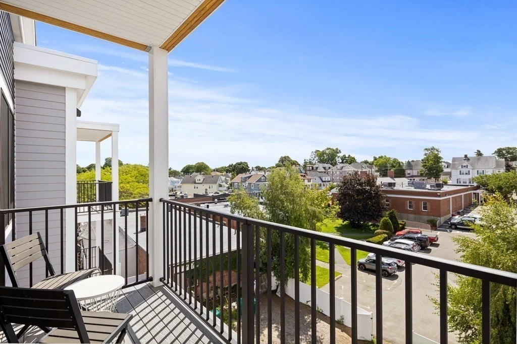2 bed, 2 bath apartment for rent at 10 Somerset Ave Unit 402, Winthrop