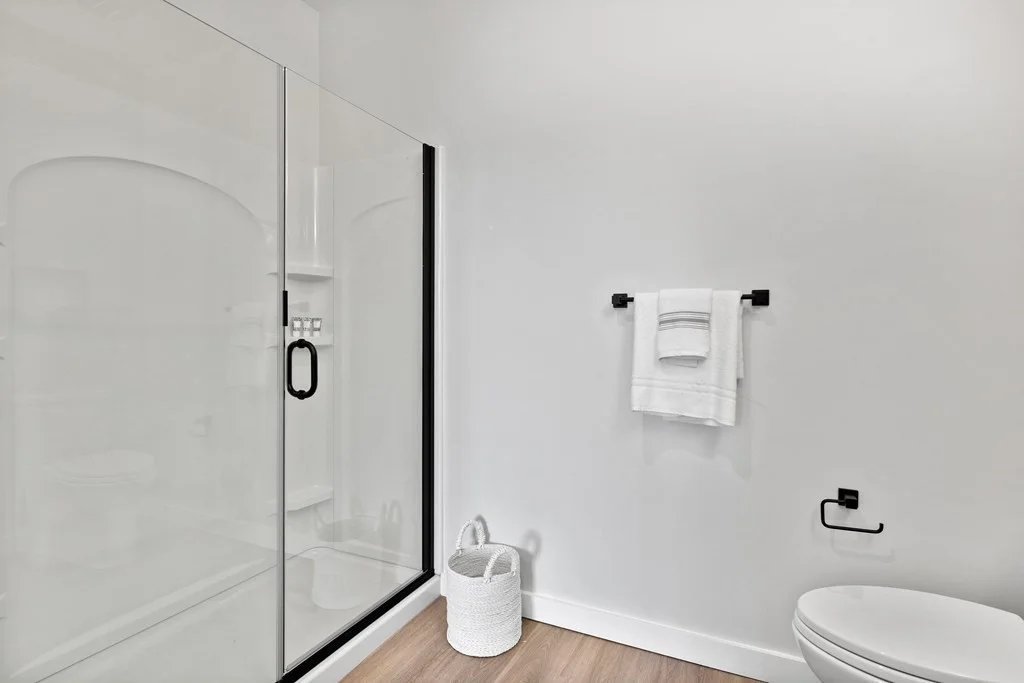 2 bed, 2 bath apartment for rent at 10 Somerset Ave Unit 402, Winthrop — photo 7 of 9