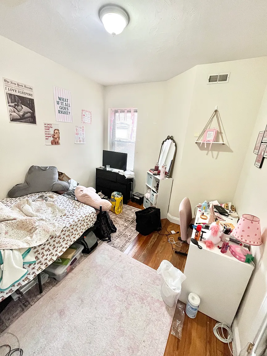 3 bed, 1 bath apartment for rent at 10 South Huntington Ave Unit 2, Mission Hill — photo 10 of 12