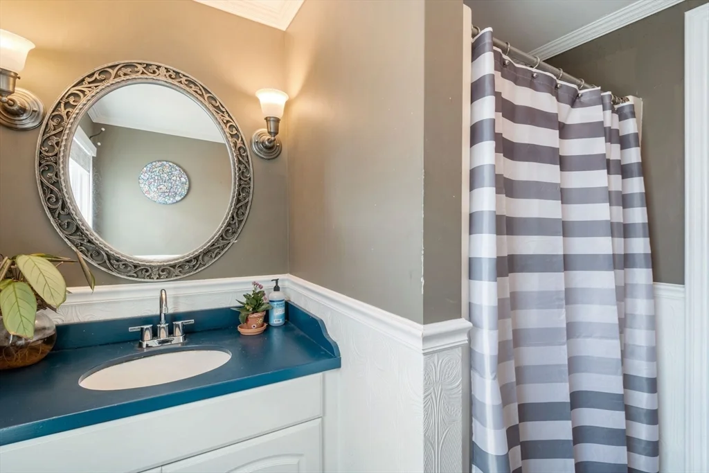4 bed, 1 bath apartment for rent at 10 Spring Garden, Dorchester — photo 18 of 25