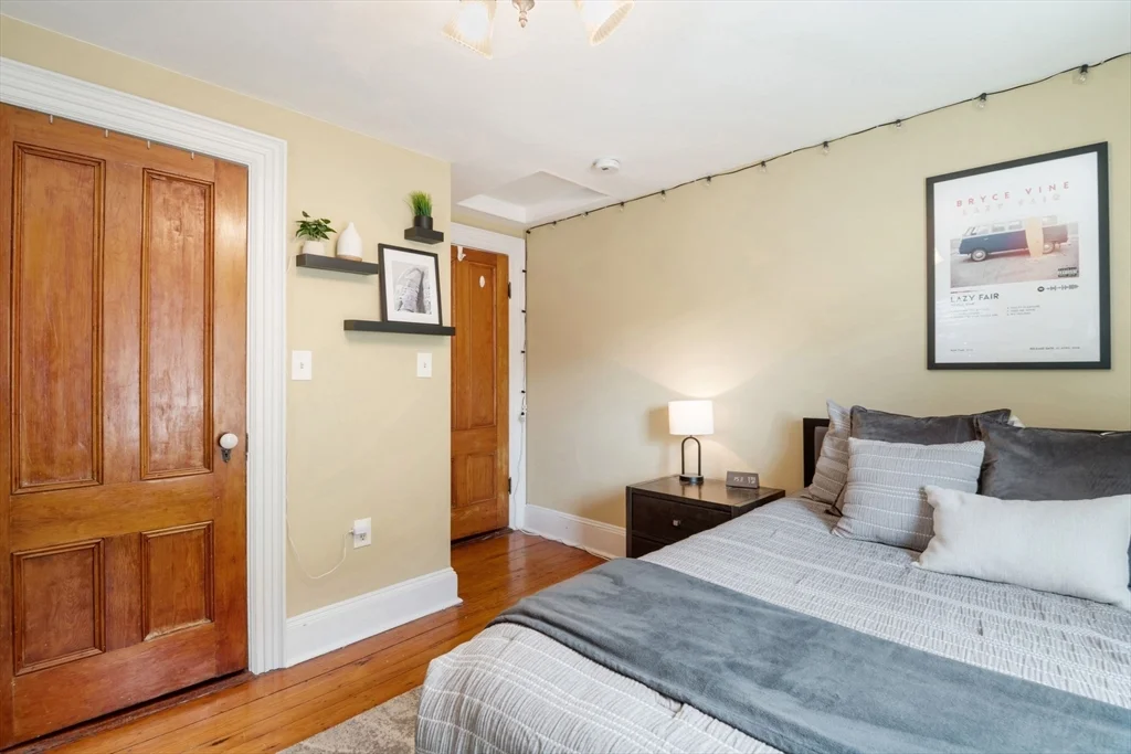 4 bed, 1 bath apartment for rent at 10 Spring Garden Unit A, Dorchester — photo 14 of 35