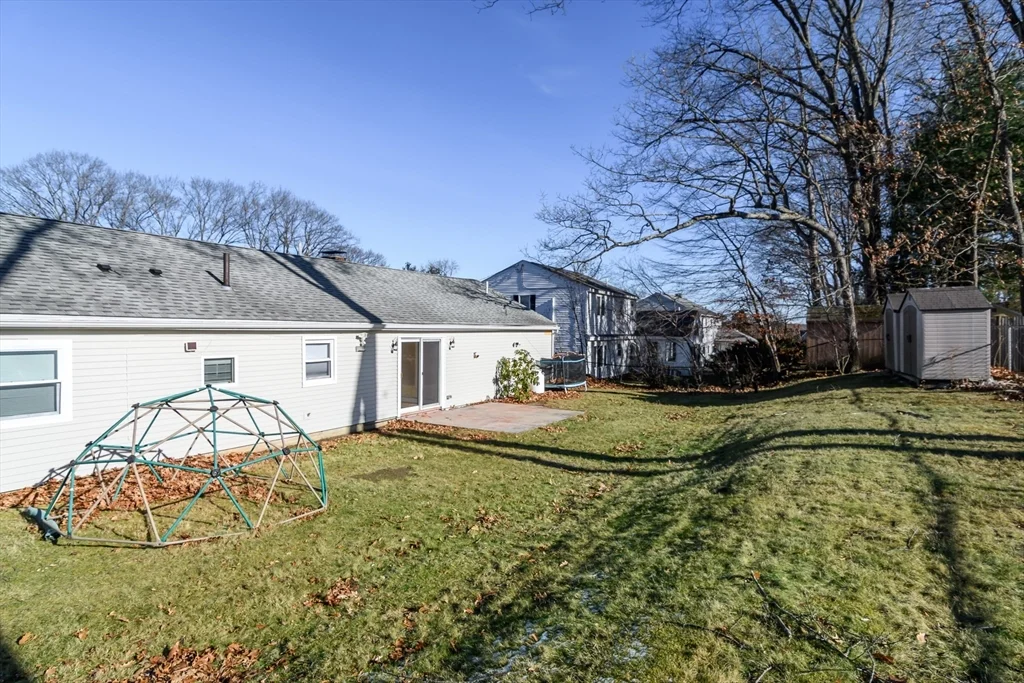 3 bed, 2 bath apartment for rent at 10 Spring Valley Rd, Natick — photo 21 of 24