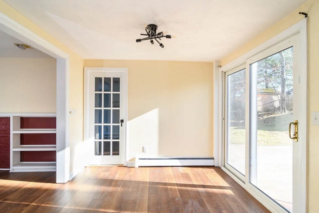 3 bed, 2 bath apartment for rent at 10 Spring Valley Rd, Natick — photo 7 of 24