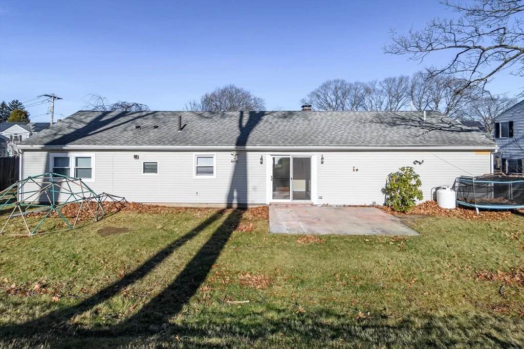 3 bed, 2 bath apartment for rent at 10 Spring Valley Rd, Natick — photo 23 of 24