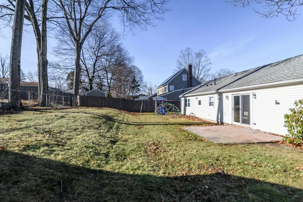 3 bed, 2 bath apartment for rent at 10 Spring Valley Rd, Natick — photo 24 of 24