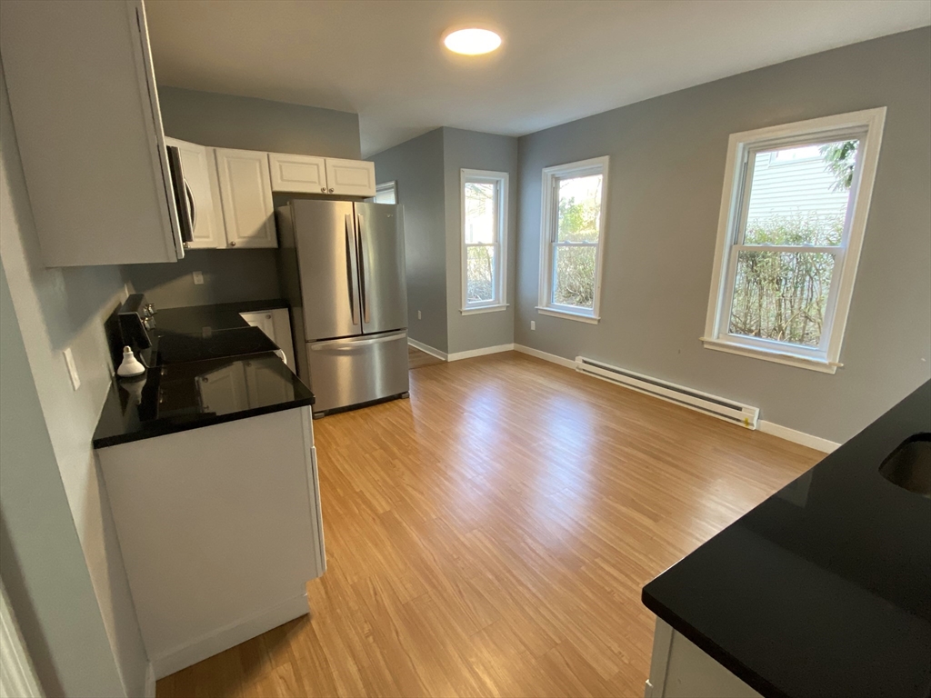 2 bed, 1 bath apartment for rent at 10 Sterling St Unit 2, Worcester — photo 3 of 22