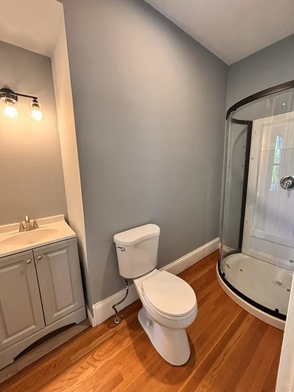 4 bed, 2 bath apartment for rent at 10 Stickney Ave Unit 2, Winter Hill — photo 9 of 10