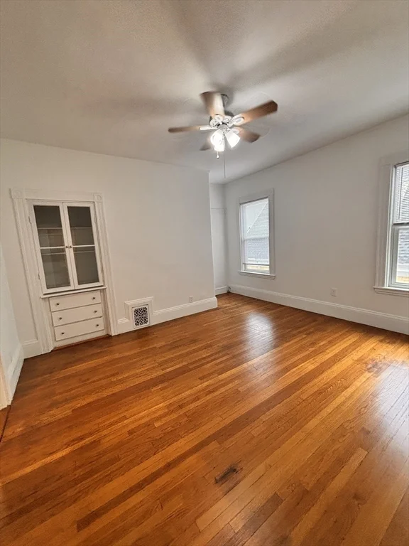 4 bed, 2 bath apartment for rent at 10 Stickney Ave Unit 3, Winter Hill — photo 11 of 13