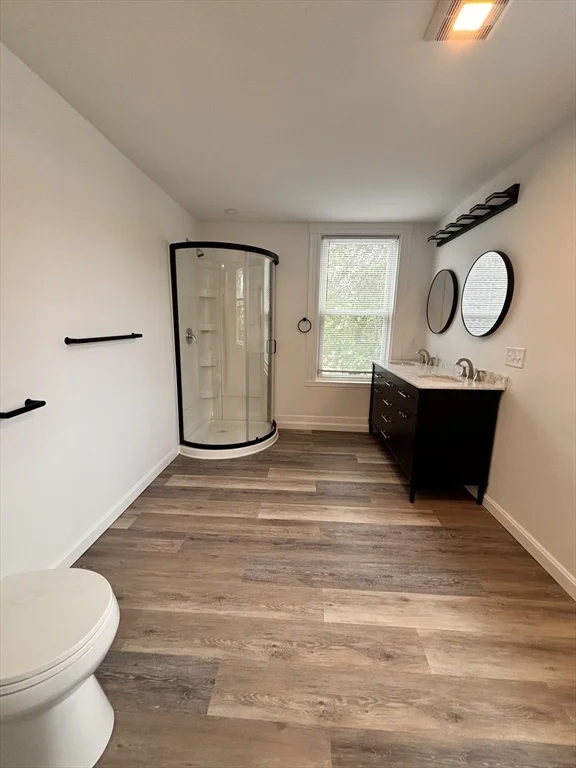 4 bed, 2 bath apartment for rent at 10 Stickney Ave Unit 3, Winter Hill — photo 7 of 13