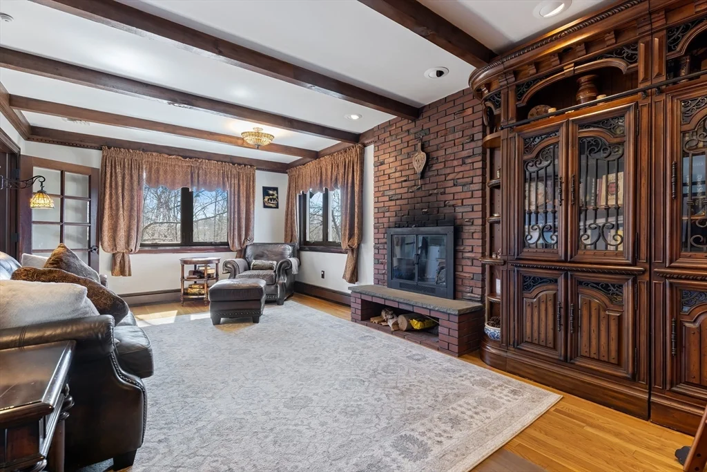 4 bed, 3 bath apartment for rent at 10 Stonewood Dr, Newton — photo 13 of 29