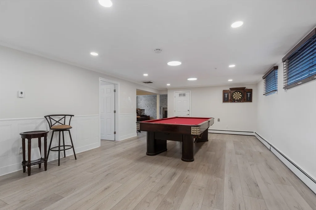 4 bed, 3 bath apartment for rent at 10 Stonewood Dr, Newton — photo 21 of 29