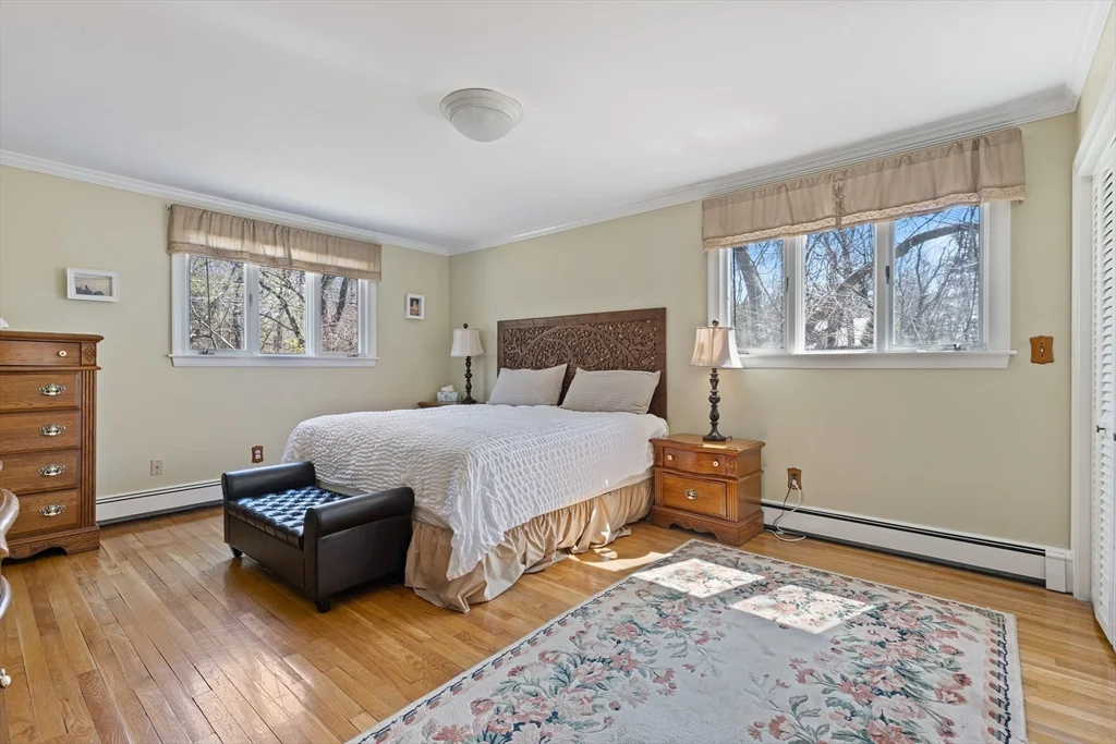 4 bed, 3 bath apartment for rent at 10 Stonewood Dr, Newton — photo 15 of 29