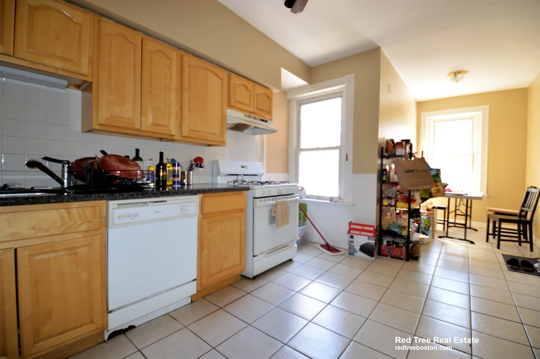 4 bed, 2 bath apartment for rent at 10 Strathmore Rd Unit 1, Brookline — photo 4 of 17