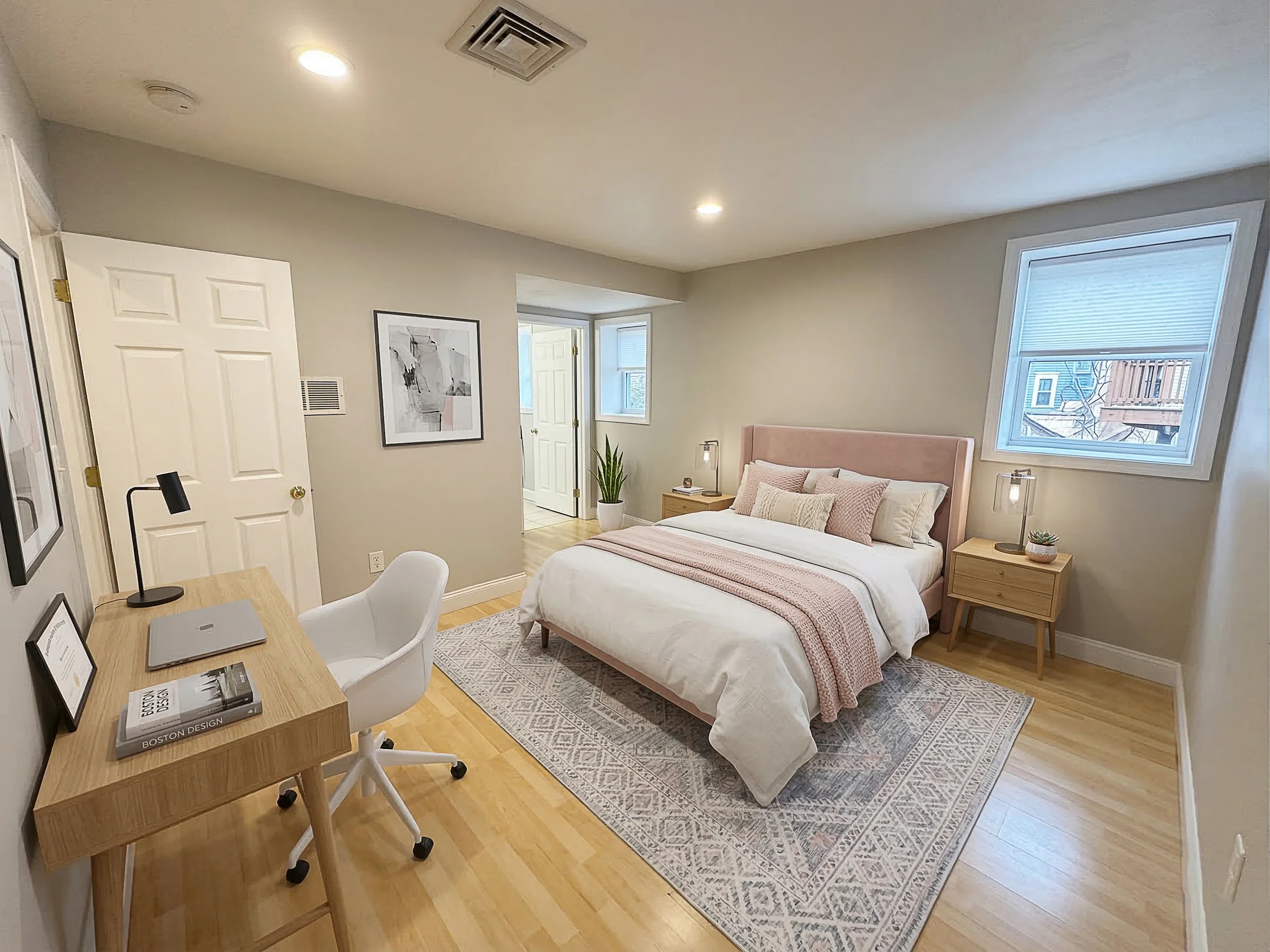 3 bed, 2 bath apartment for rent at 10 Strathmore Rd Unit B, Brookline — photo 3 of 15