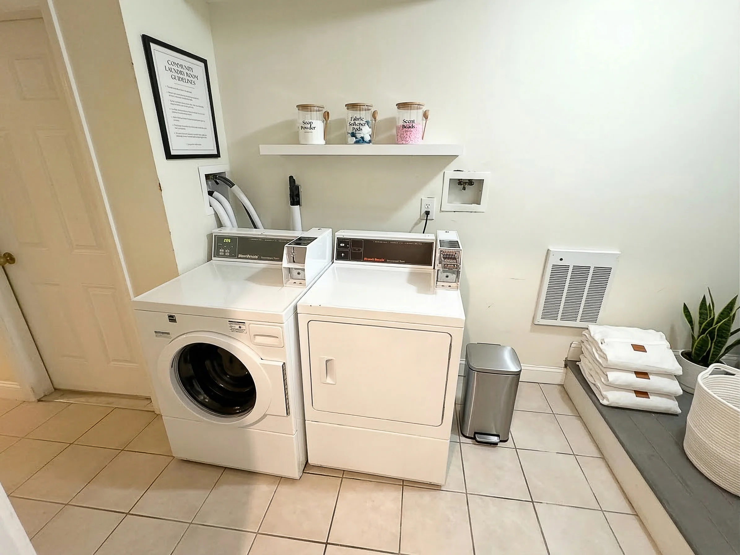 3 bed, 2 bath apartment for rent at 10 Strathmore Rd Unit B, Brookline — photo 13 of 15