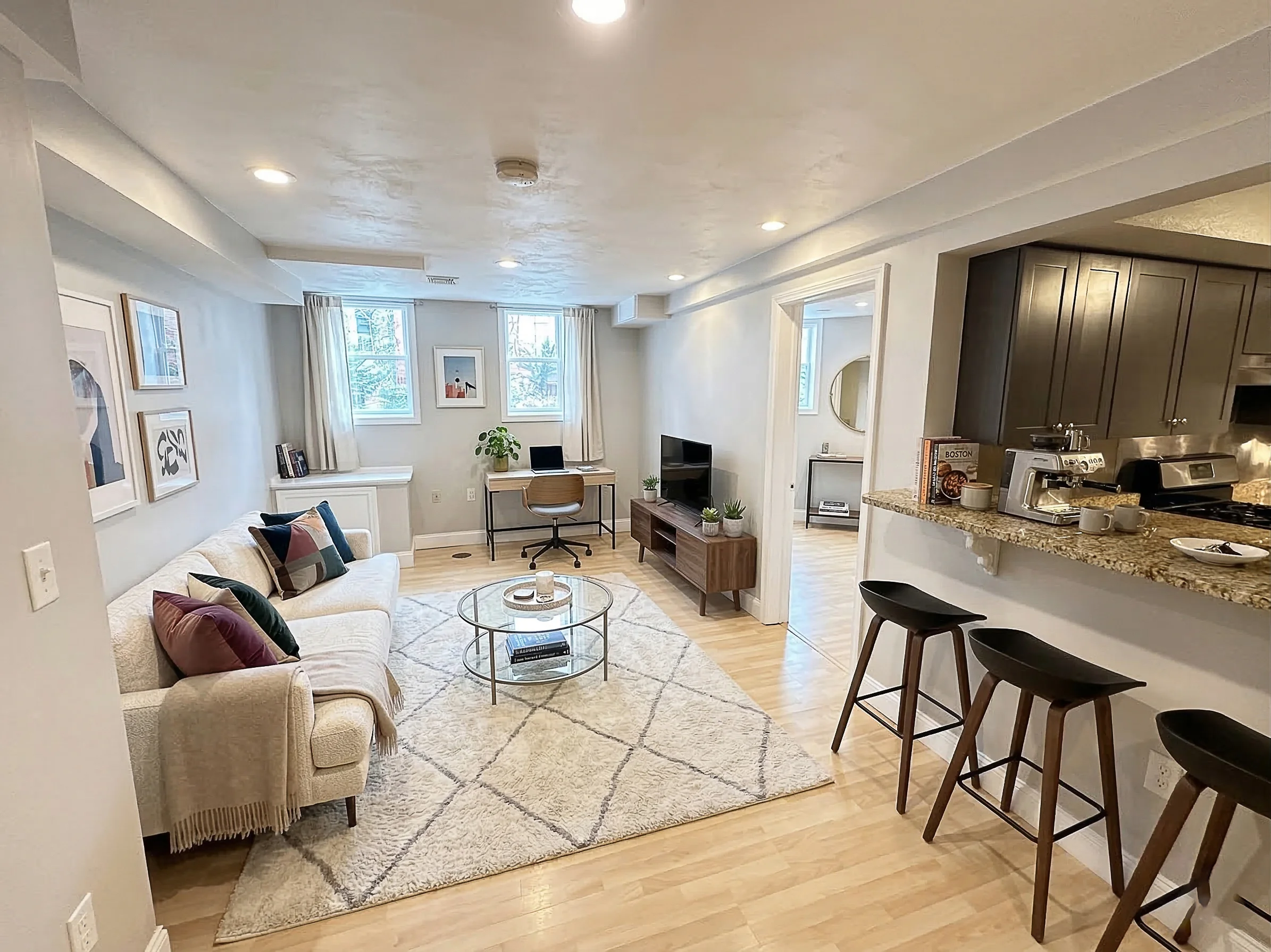 3 bed, 2 bath apartment for rent at 10 Strathmore Rd Unit B, Brookline — photo 11 of 15