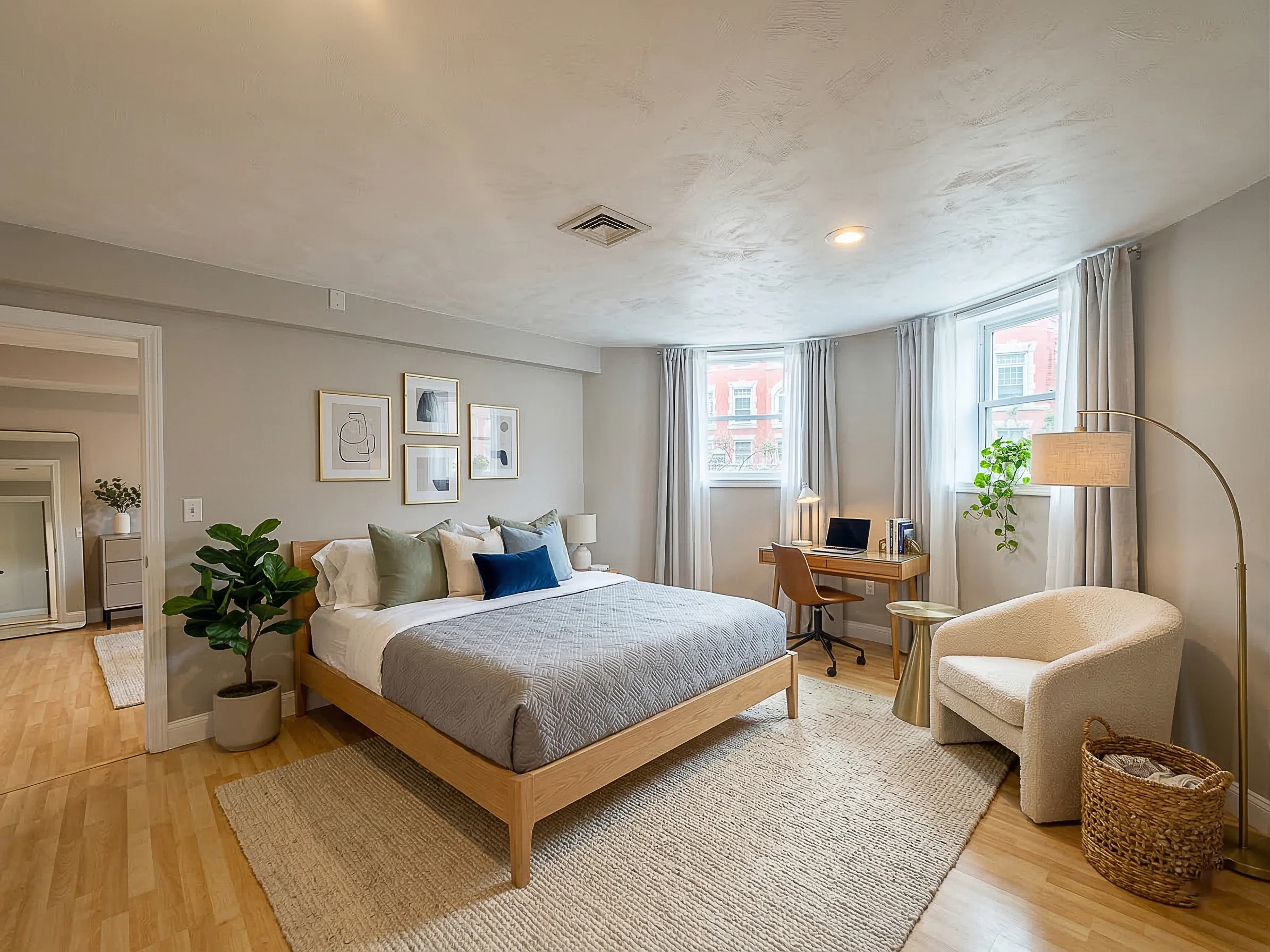 3 bed, 2 bath apartment for rent at 10 Strathmore Rd Unit B, Brookline — photo 9 of 15
