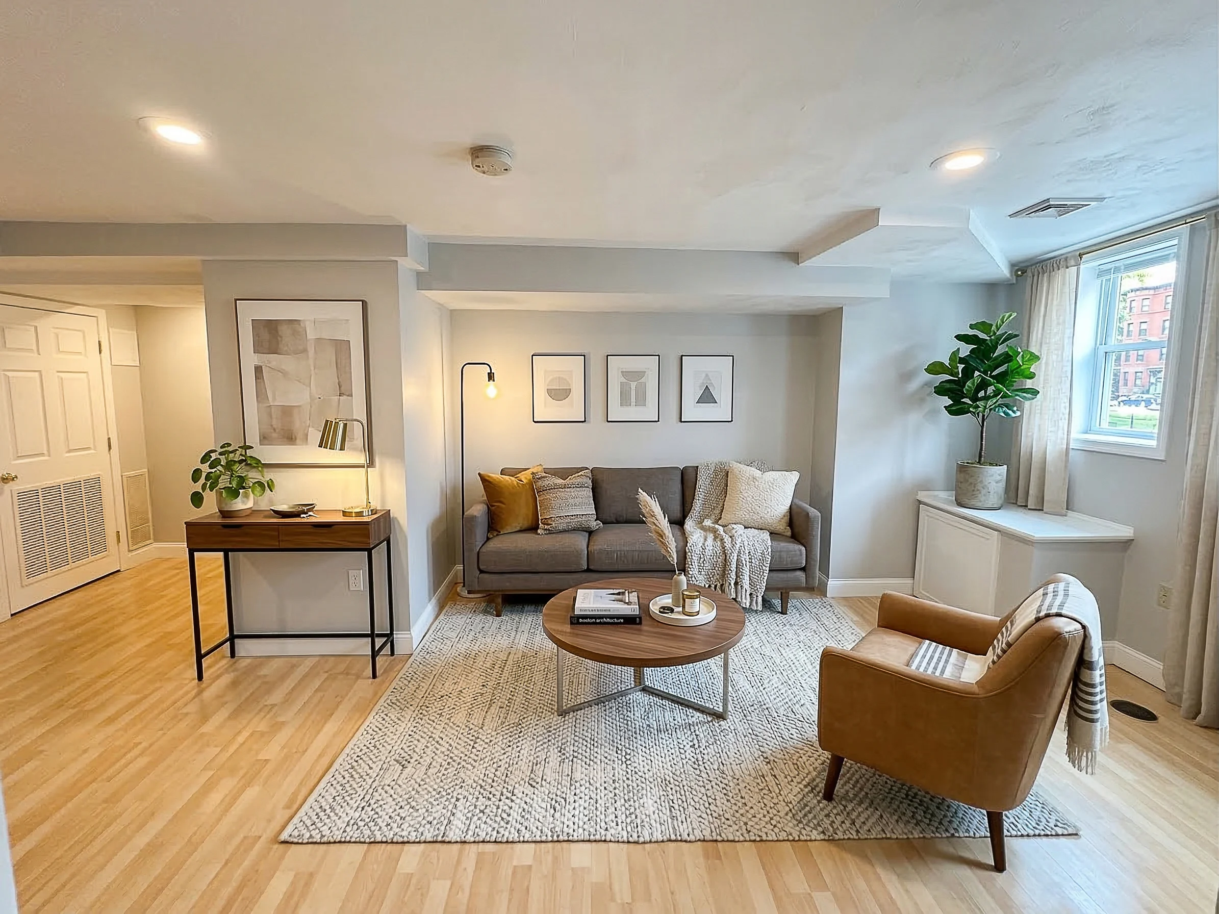 3 bed, 2 bath apartment for rent at 10 Strathmore Rd Unit B, Brookline — photo 5 of 15
