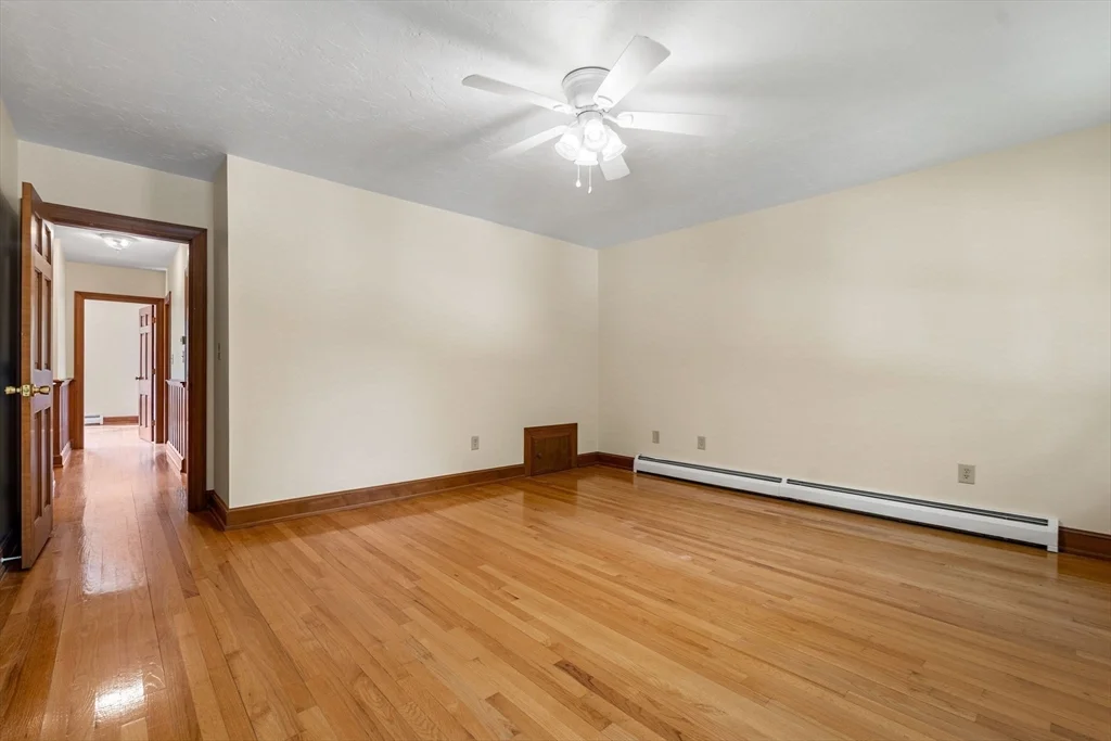 4 bed, 2 bath apartment for rent at 10 Sumac Circle, Holden — photo 11 of 20