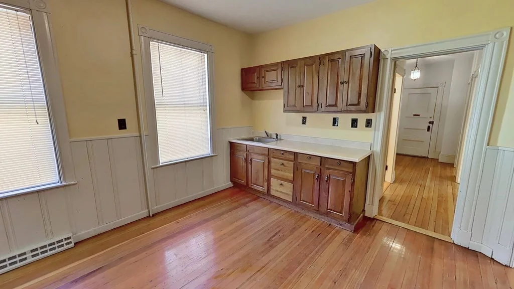 1 bed, 1 bath apartment for rent at 10 Sumner Ter Unit 1, Dorchester — photo 3 of 11