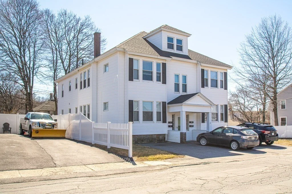 1 bed, 1 bath apartment for rent at 10 Sunset Ave Unit 2R, Methuen
