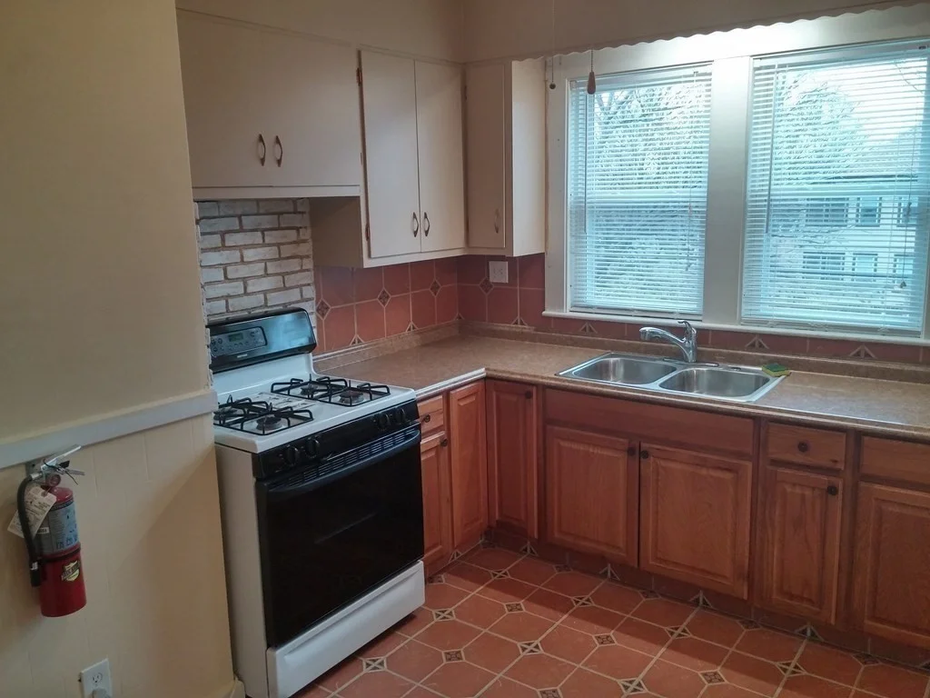 1 bed, 1 bath apartment for rent at 10 Sunset Ave Unit 2R, Methuen — photo 11 of 17