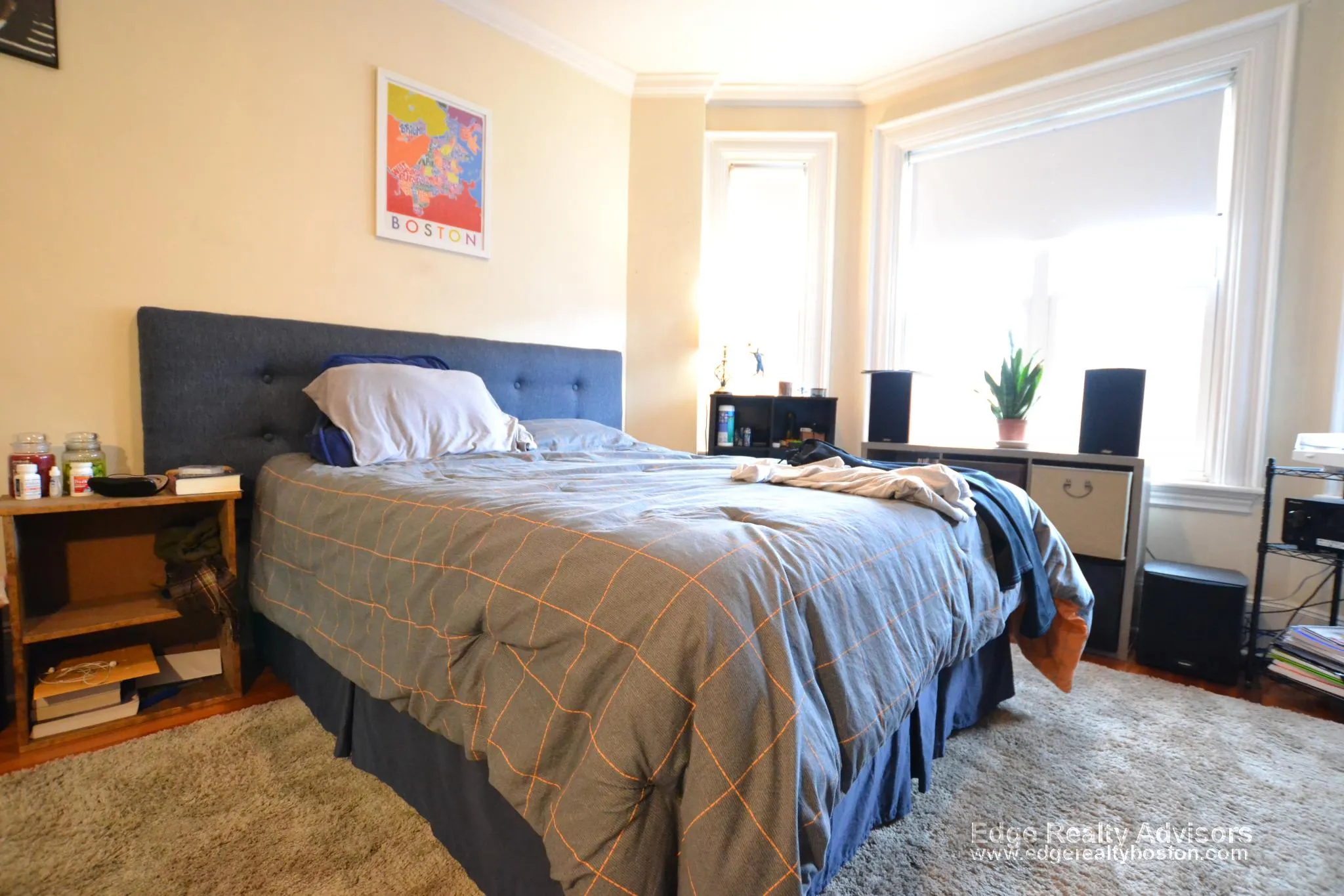 4 bed, 2 bath apartment for rent at 10 Sutherland Rd Unit 2, Brighton