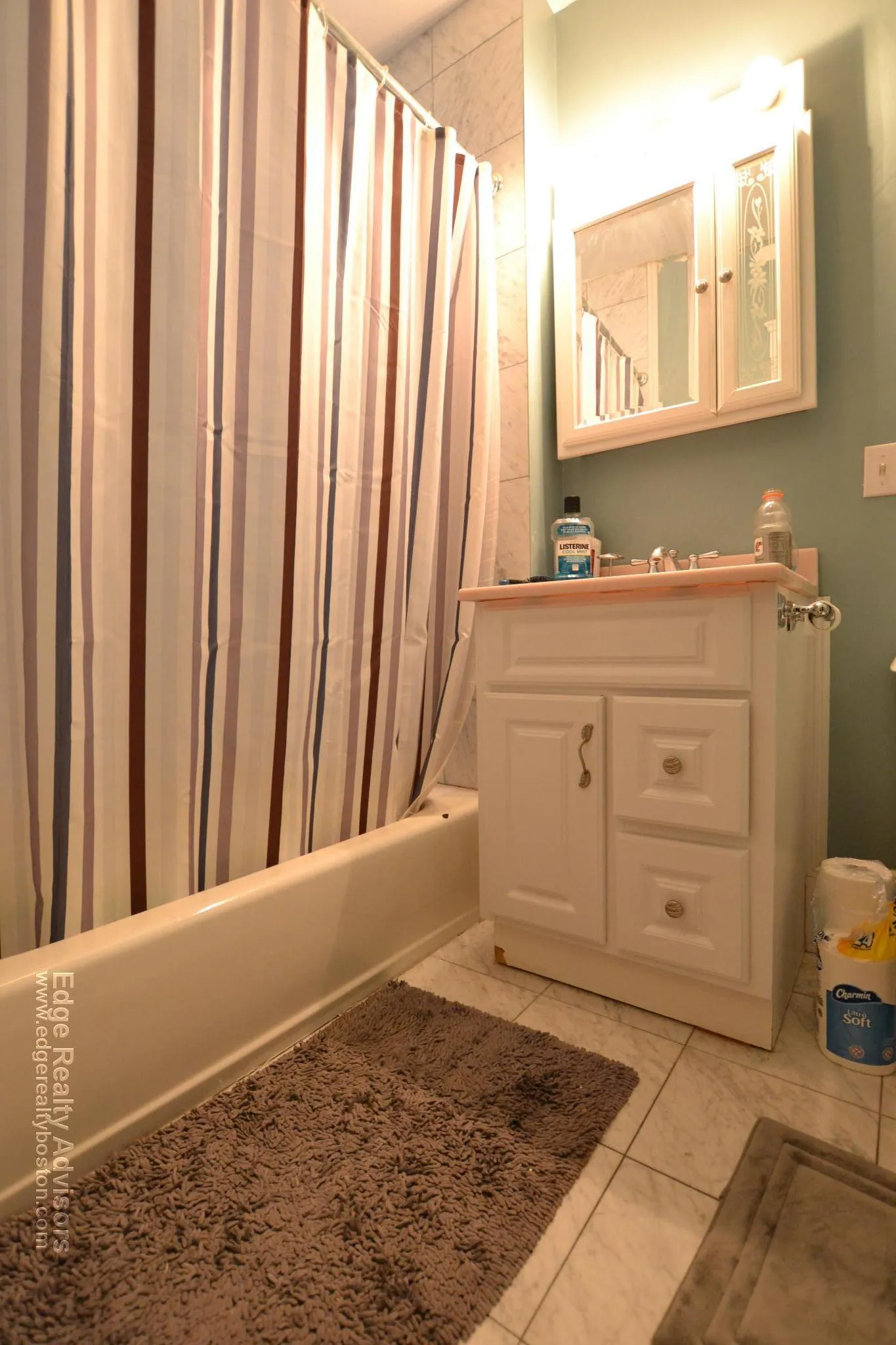 4 bed, 2 bath apartment for rent at 10 Sutherland Rd Unit 2, Brighton — photo 8 of 10