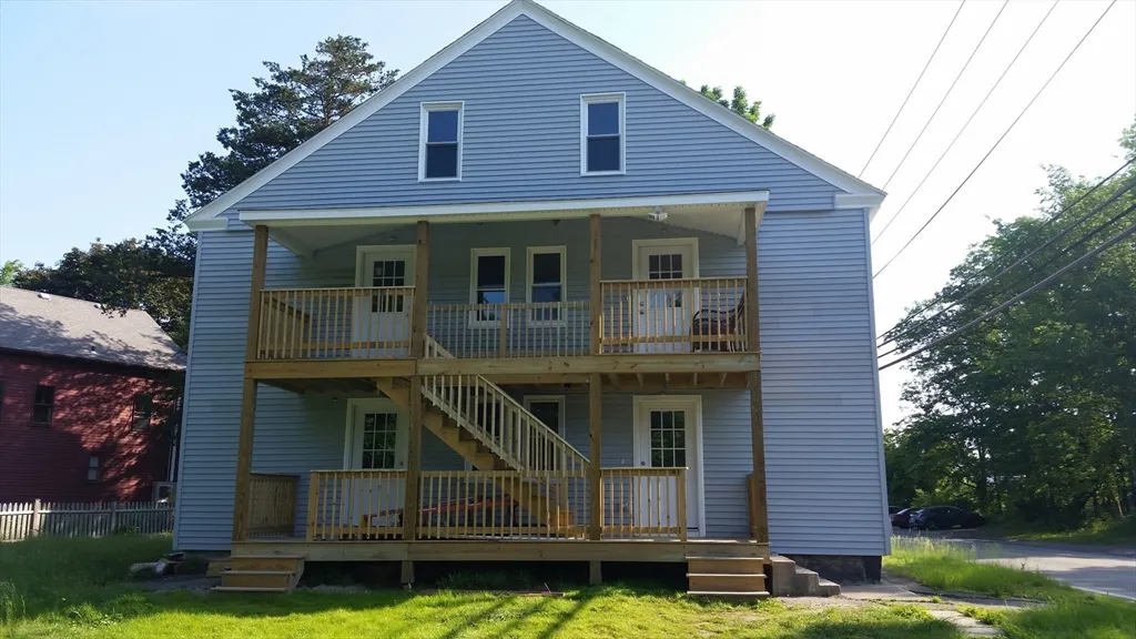 2 bed, 1 bath apartment for rent at 10 Sutton Rd Unit A, West Millbury — photo 1 of 13