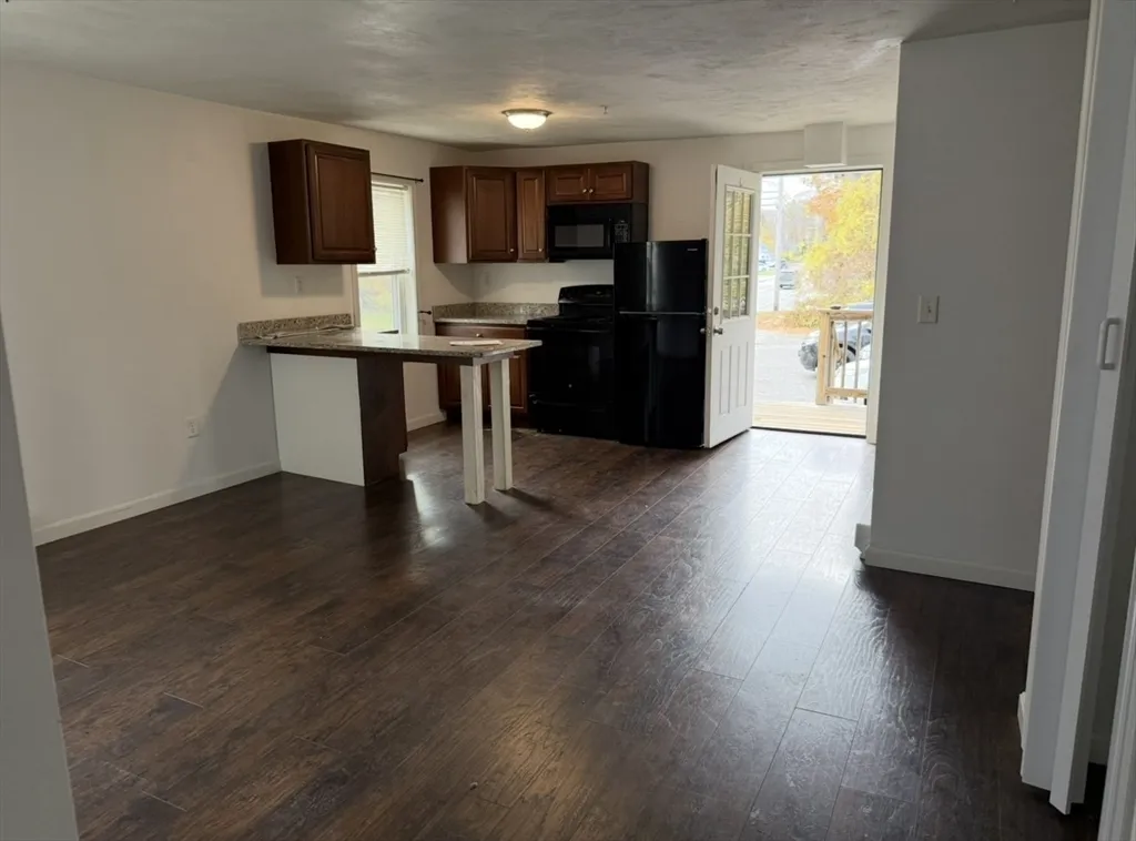 2 bed, 1 bath apartment for rent at 10 Sutton Rd Unit A, West Millbury — photo 13 of 13