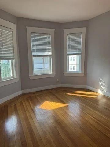 4 bed, 1 bath apartment for rent at 10 Sutton St 3 Unit 3, Mattapan — photo 6 of 10