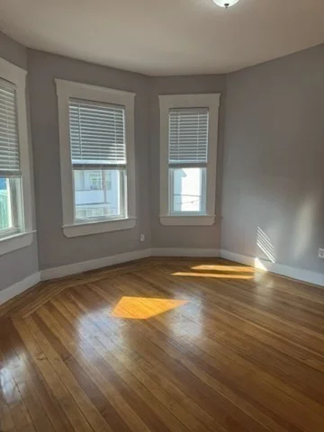 4 bed, 1 bath apartment for rent at 10 Sutton St 3 Unit 3, Mattapan — photo 9 of 10