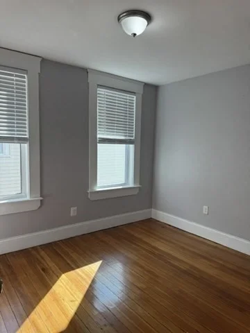4 bed, 1 bath apartment for rent at 10 Sutton St 3 Unit 3, Mattapan — photo 8 of 10