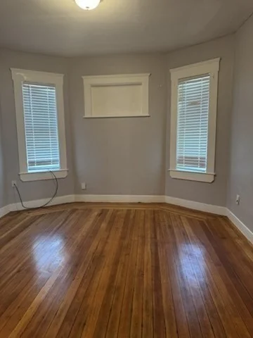 4 bed, 1 bath apartment for rent at 10 Sutton St 3 Unit 3, Mattapan — photo 7 of 10