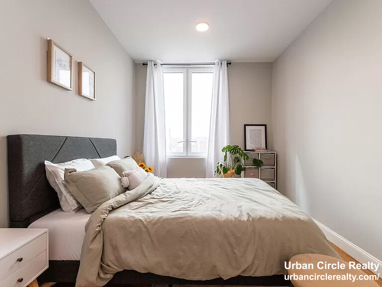 1 bed, 1 bath apartment for rent at 10 Taber St Unit 304, Roxbury — photo 4 of 8