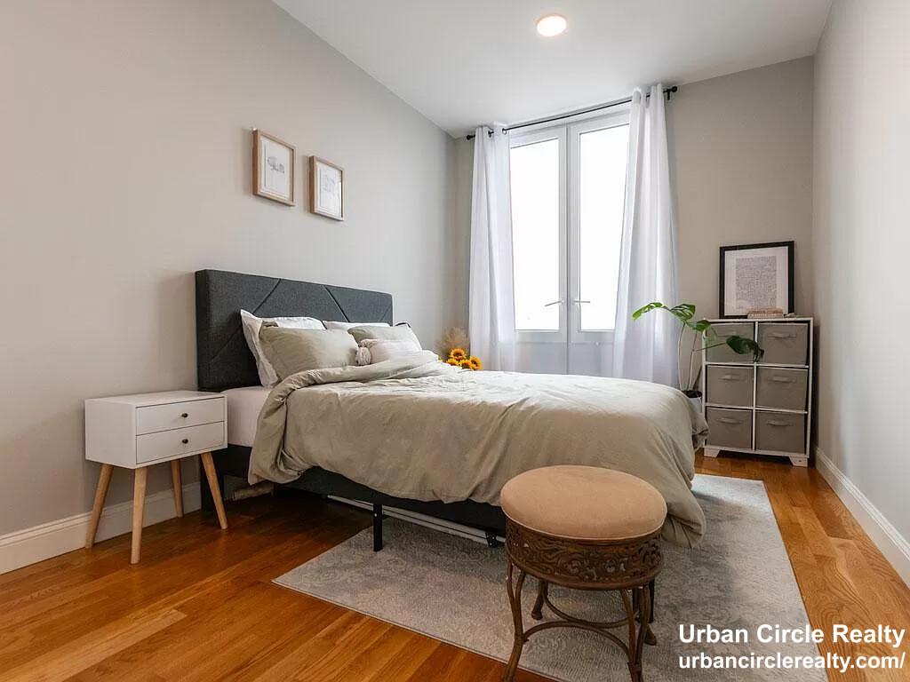 1 bed, 1 bath apartment for rent at 10 Taber St Unit 304, Roxbury — photo 3 of 8