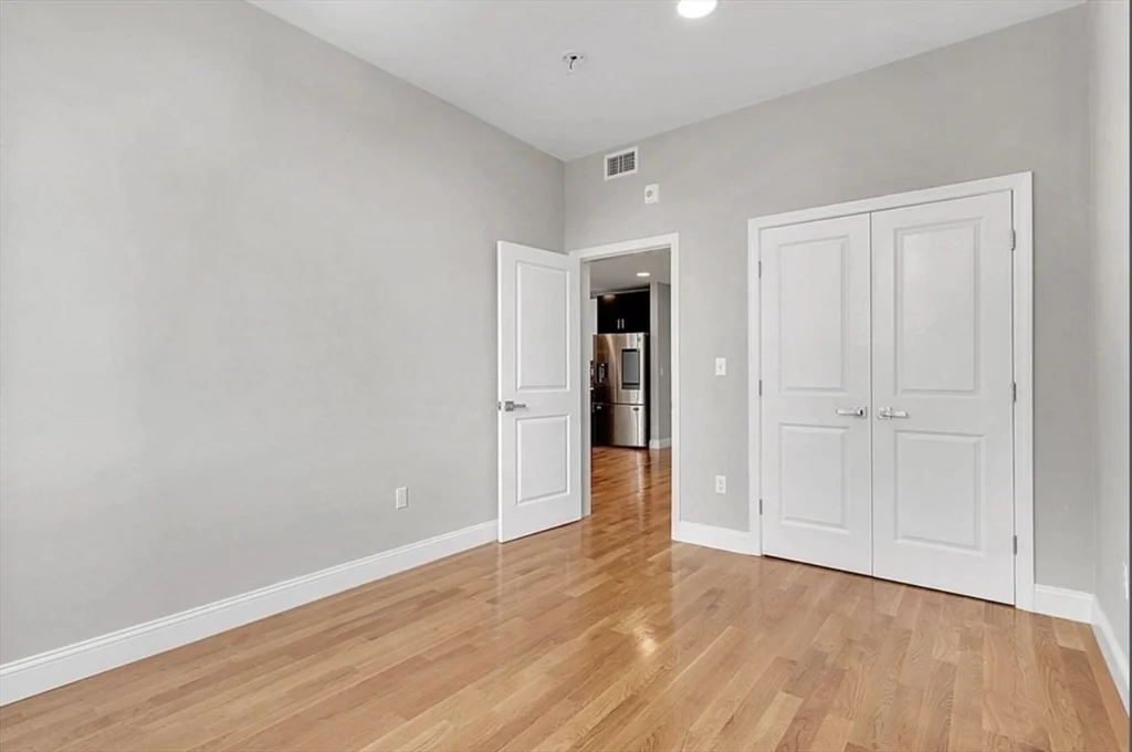 1 bed, 1 bath apartment for rent at 10 Taber St Unit 602, Roxbury — photo 10 of 11