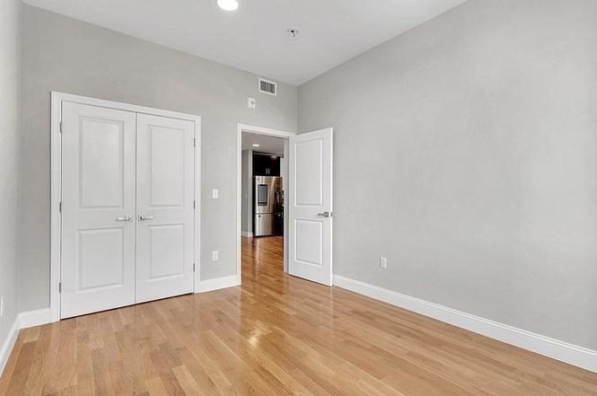 1 bed, 1 bath apartment for rent at 10 Taber St Unit 605, Boston — photo 9 of 11