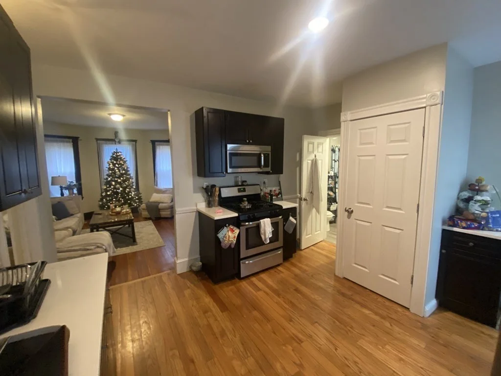 4 bed, 2 bath apartment for rent at 10 Taft St Unit 1, Dorchester — photo 3 of 12