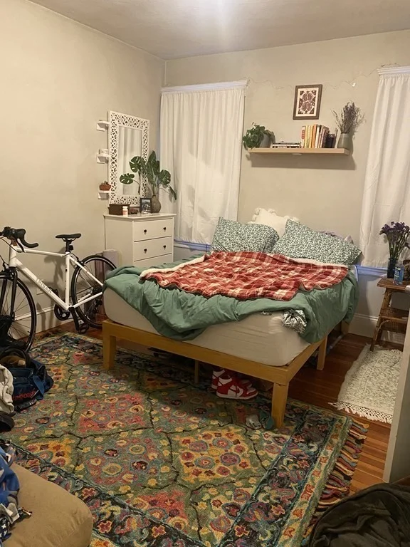 4 bed, 2 bath apartment for rent at 10 Taft St Unit 1, Dorchester — photo 10 of 12