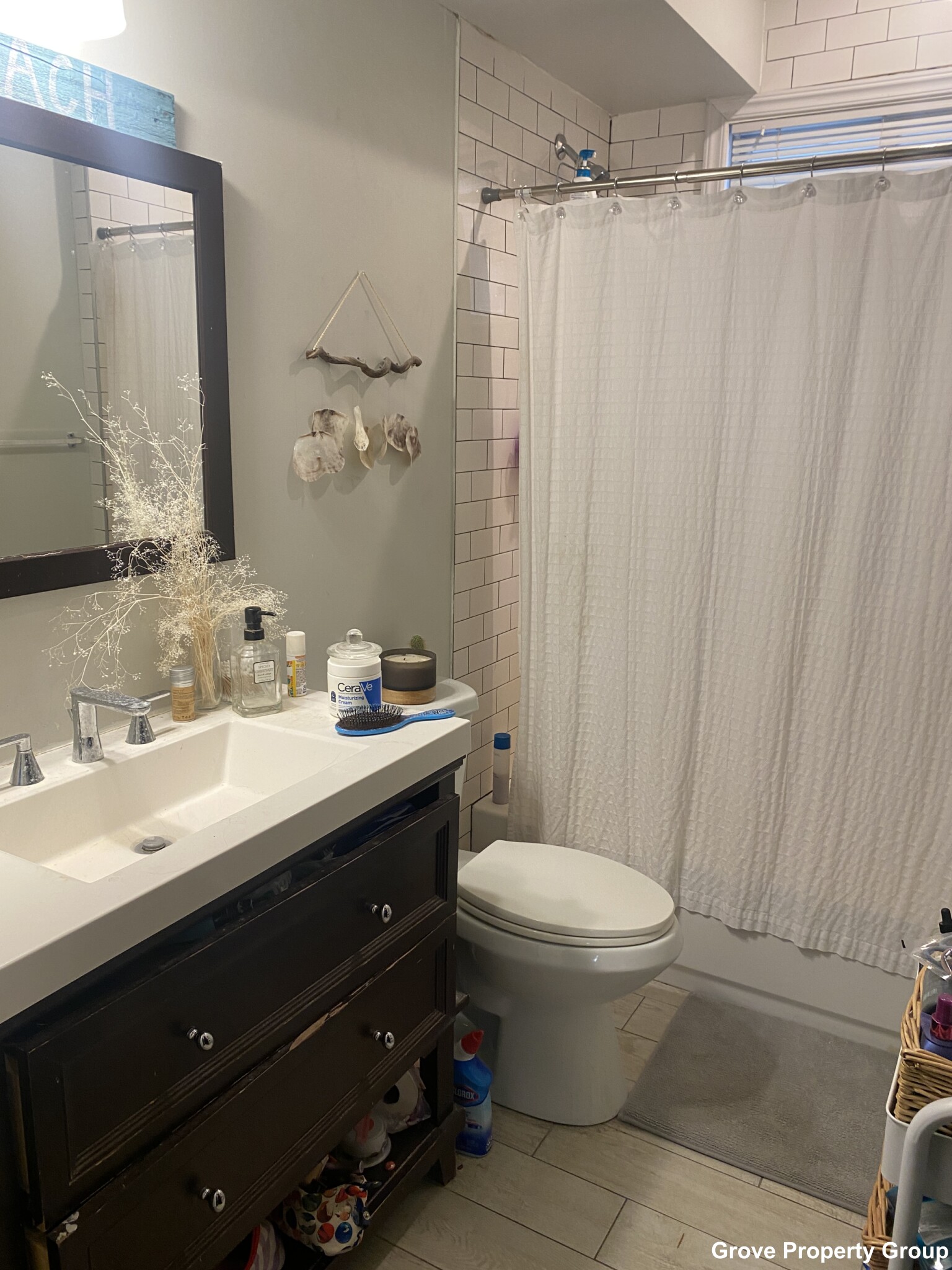 4 bed, 2 bath apartment for rent at 10 Taft St Unit 2, Dorchester — photo 4 of 12