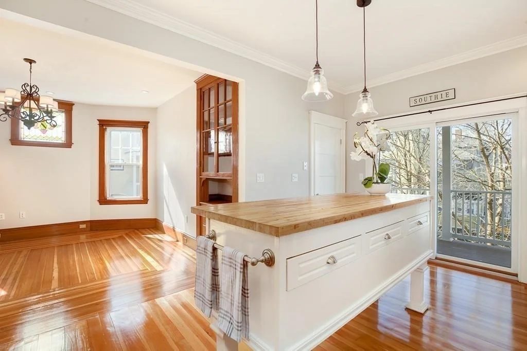 4 bed, 1 bath apartment for rent at 10 Ticknor St Unit 2, South Boston — photo 4 of 15